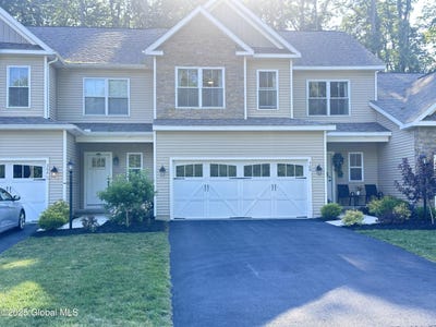 /international/us/30b-idared-lane-halfmoon-ny-110100747024/