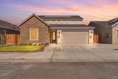 /international/us/2614-auburn-street-lemoore-ca-110119966441/