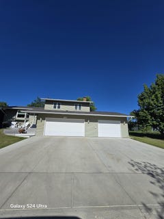 /international/us/1615-nw-glacial-dr-minot-nd-110100625074/