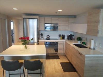 /international/us/16385-biscayne-boulevard-north-miami-beach-fl-110106582042/