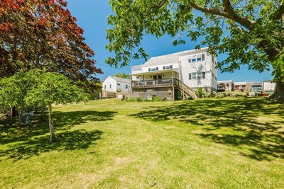 /international/us/706-gifford-rd-westport-ma-110108844266/