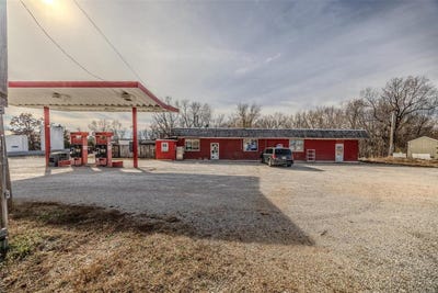 /international/us/11448-highway-64-lebanon-mo-110096112180/