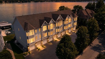 /international/us/13979-huseman-street-cedar-lake-in-110108714681/