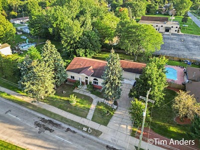 /international/us/1240-44th-street-se-kentwood-mi-110120137047/