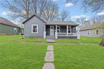 /international/us/304-e-shawnee-street-paola-ks-110107284304/