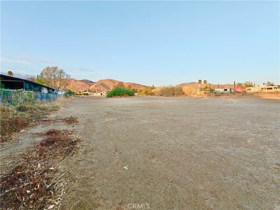 /international/us/0-mission-boulevard-jurupa-valley-ca-110104184301/