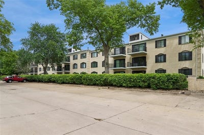 /international/us/150-thompson-drive-se-cedar-rapids-ia-110108174492/