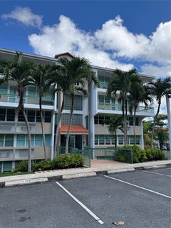 /international/us/26-carr-833-la-villa-garden-apts-guaynabo-pr-110107752768/