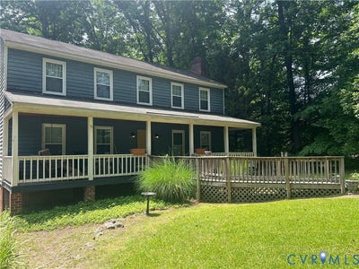 /international/us/3611-locust-court-quinton-va-110108612532/