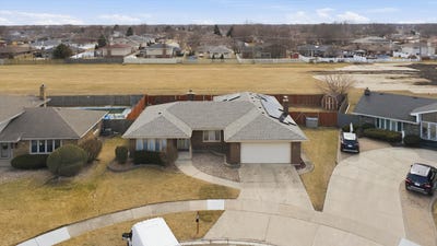 /international/us/7545-halesia-court-orland-park-il-110108029246/