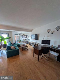 /international/us/2515-boston-street-baltimore-md-110100943206/