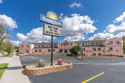 /international/us/519-crook-street-custer-sd-110108231632/