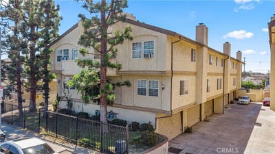/international/us/1040-252nd-street-harbor-city-ca-110119670498/