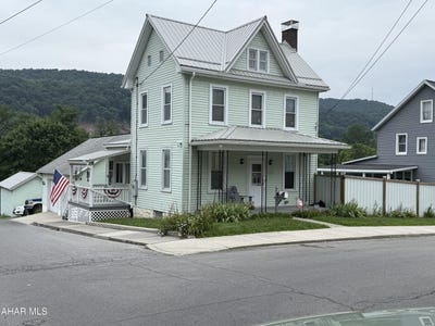 /international/us/430-sugar-street-roaring-spring-pa-110101257757/