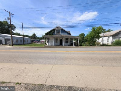 /international/us/216-juliana-st-elizabeth-wv-110108975725/