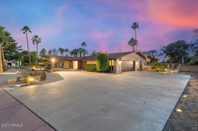 /international/us/1106-n-villa-nueva-drive-litchfield-park-az-110099138019/