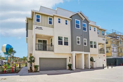 /international/us/969-w-dhalia-street-compton-ca-110104817577/