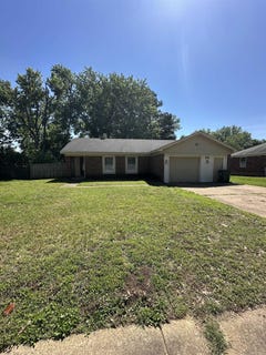 /international/us/7032-pam-st-millington-tn-110108505068/