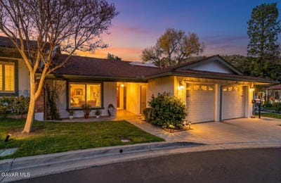 /international/us/19427-oak-crossing-road-santa-clarita-ca-110103067358/
