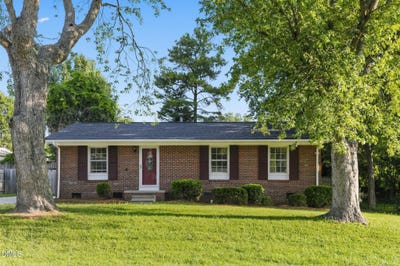 /international/us/2110-kylemore-drive-greensboro-nc-110119763169/