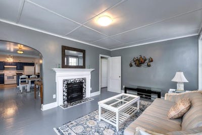 /international/us/411-n-main-street-bishopville-sc-110098957800/?lang=zh-tw
