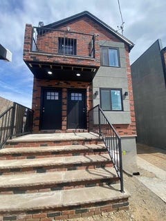 /international/us/121-09-195th-street-saint-albans-ny-110097253481/