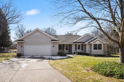 /international/us/8135-robinbrook-street-richland-mi-110106123665/