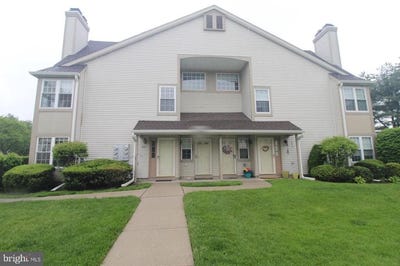 /international/us/262-andover-place-robbinsville-nj-110108445528/