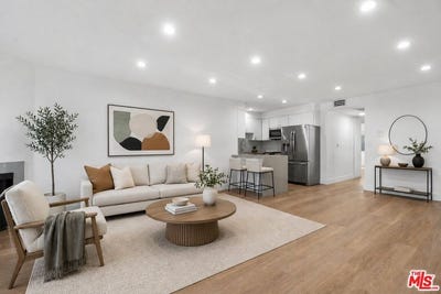 /international/us/3939-moore-st-los-angeles-ca-110107894897/