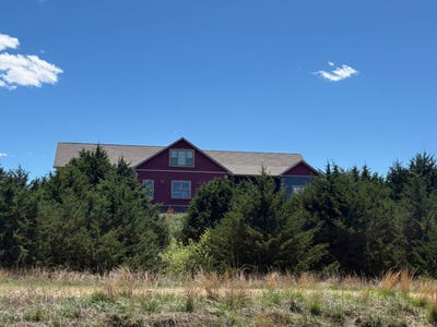 /international/us/82904-quail-ridge-drive-burwell-ne-110108930441/
