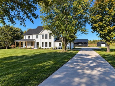 /international/us/439-n-main-street-salvisa-ky-110120463776/