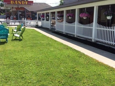 /international/us/73-83-troy-street-canton-pa-110105313115/