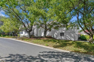 /international/us/319-montclair-rd-los-gatos-ca-110098565204/