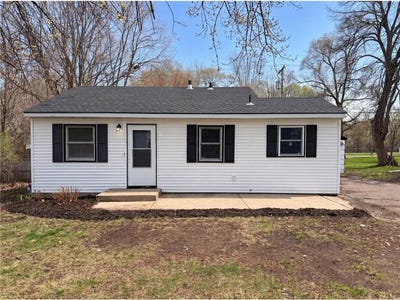 /international/us/6907-52nd-avenue-n-crystal-mn-110106002452/