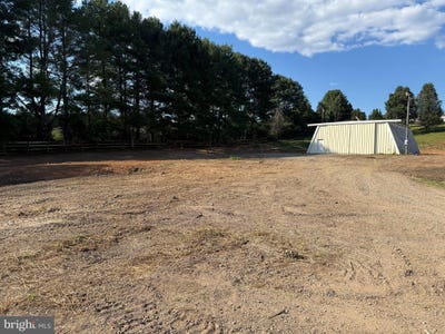 /international/us/6475-n-seminole-trail-madison-va-110107783596/
