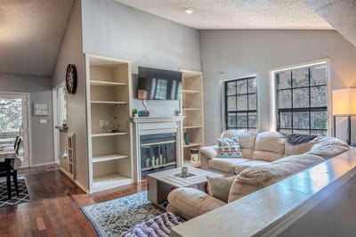 /international/us/4516-forestgate-drive-arlington-tx-110100221537/
