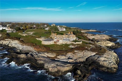/international/us/61-ledge-road-newport-ri-110107634246/