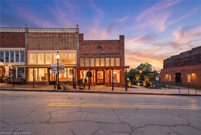 /international/us/720-main-st-van-buren-ar-110120649905/