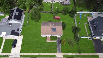 /international/us/13-buttell-avenue-lakewood-nj-110108301976/