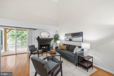/international/us/3377-lakeside-view-drive-falls-church-va-110119913882/