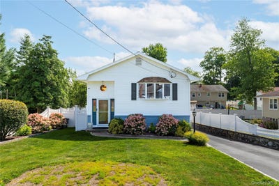 /international/us/1704-paine-street-yorktown-heights-ny-110109590781/