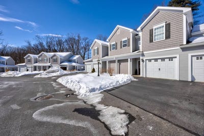 /international/us/1002-grayson-place-glenville-ny-110106231705/