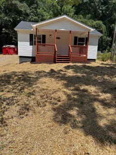 /international/us/214-walden-avenue-oliver-springs-tn-110101189605/?lang=en