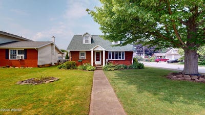 /international/us/1133-broad-street-montoursville-pa-110100088809/