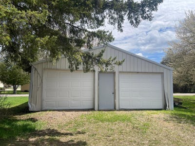 /international/us/200-9th-ave-s-park-falls-wi-110107798373/