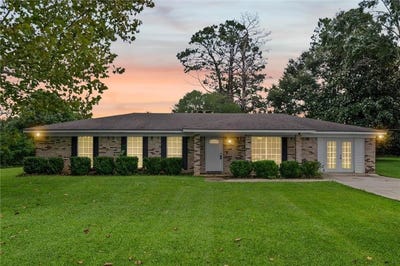 /international/us/45600-red-hill-road-bay-minette-al-110110142478/