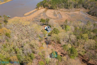 /international/us/1924-custis-millpond-road-west-point-va-110107923121/