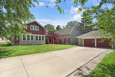 /international/us/12851-clinton-street-blue-island-il-110109137139/