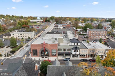 /international/us/30-w-broad-street-souderton-pa-110103274759/