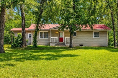 /international/us/1393-county-road-2103-weimar-tx-110107966294/